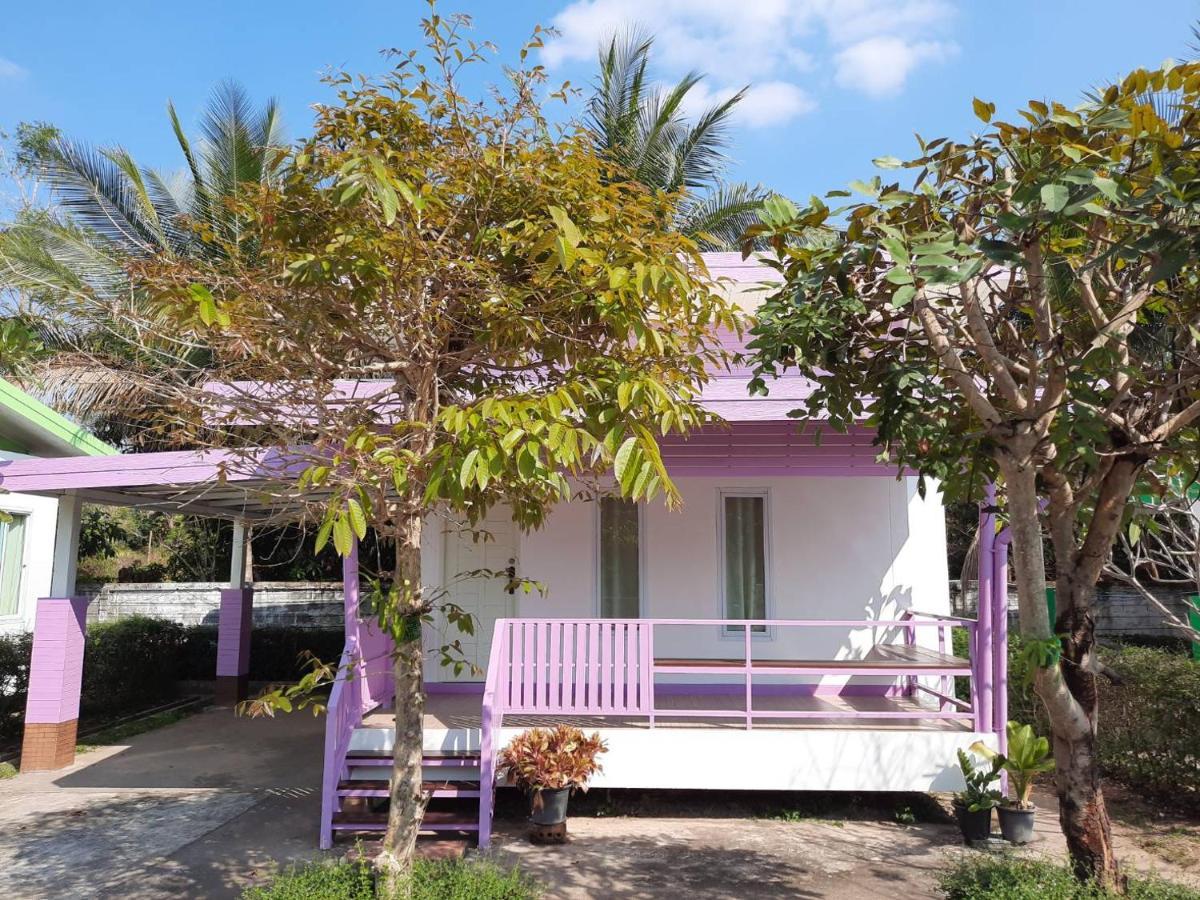 Apartmán The Luxury Amphoe Sawang Daen Din Exteriér fotografie